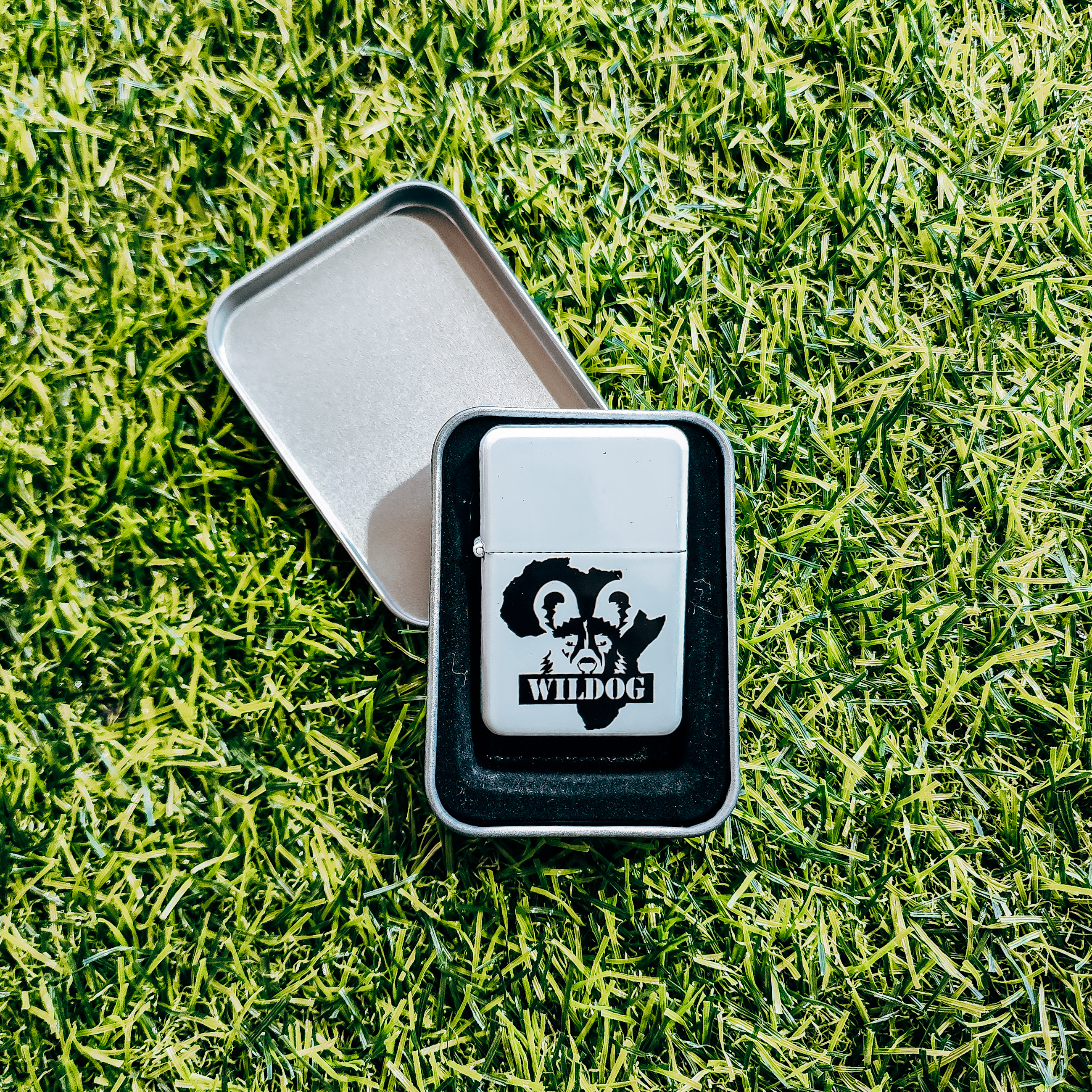 wildog-zippo-lighter-white