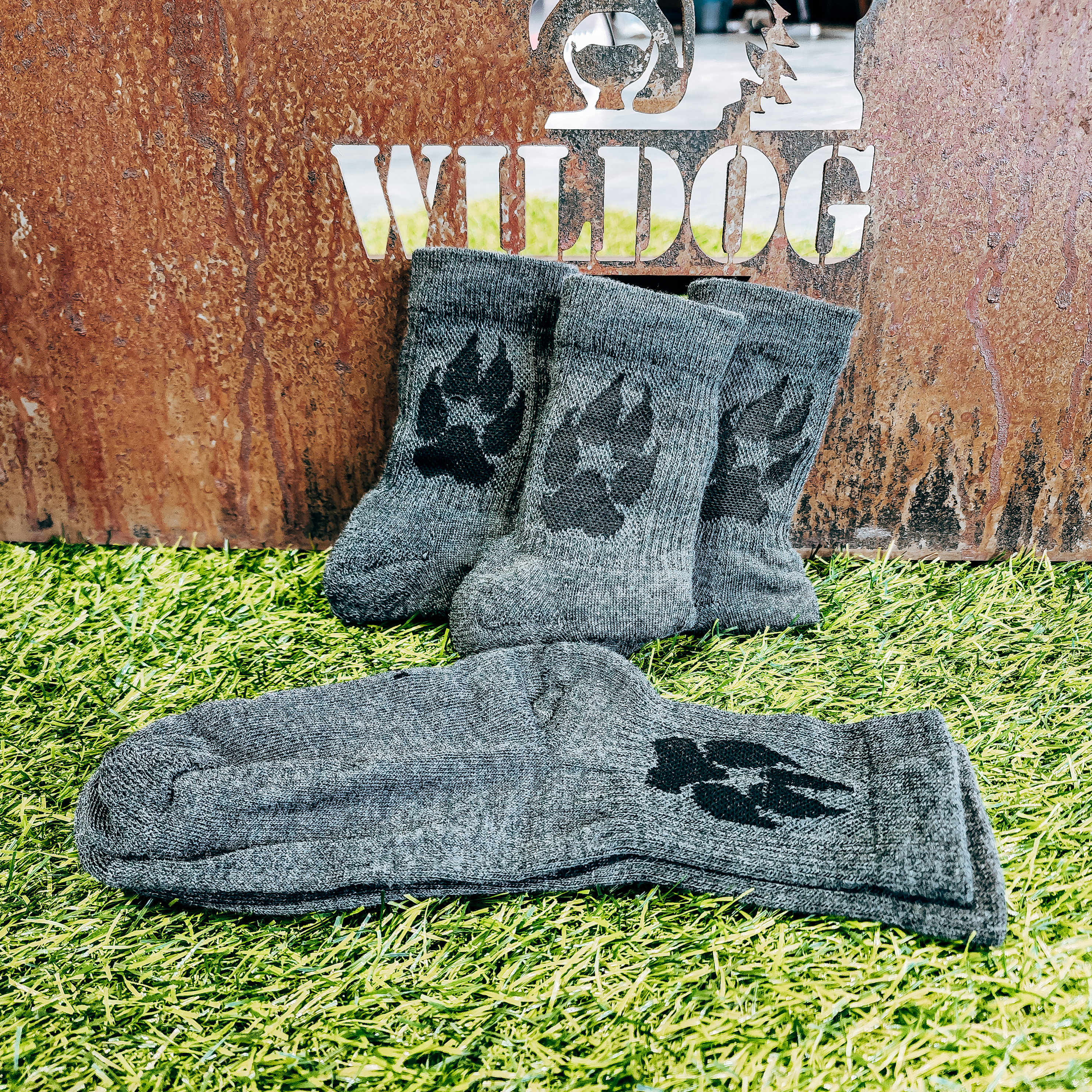 wildog-socks-grey